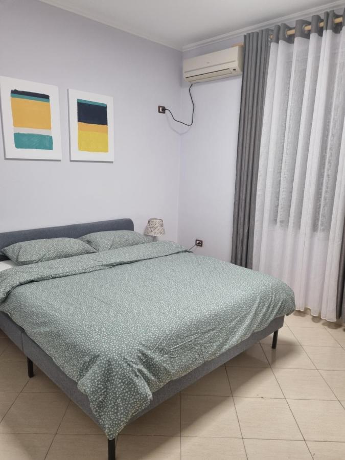 Glamorous Apartment In Тирана Екстериор снимка